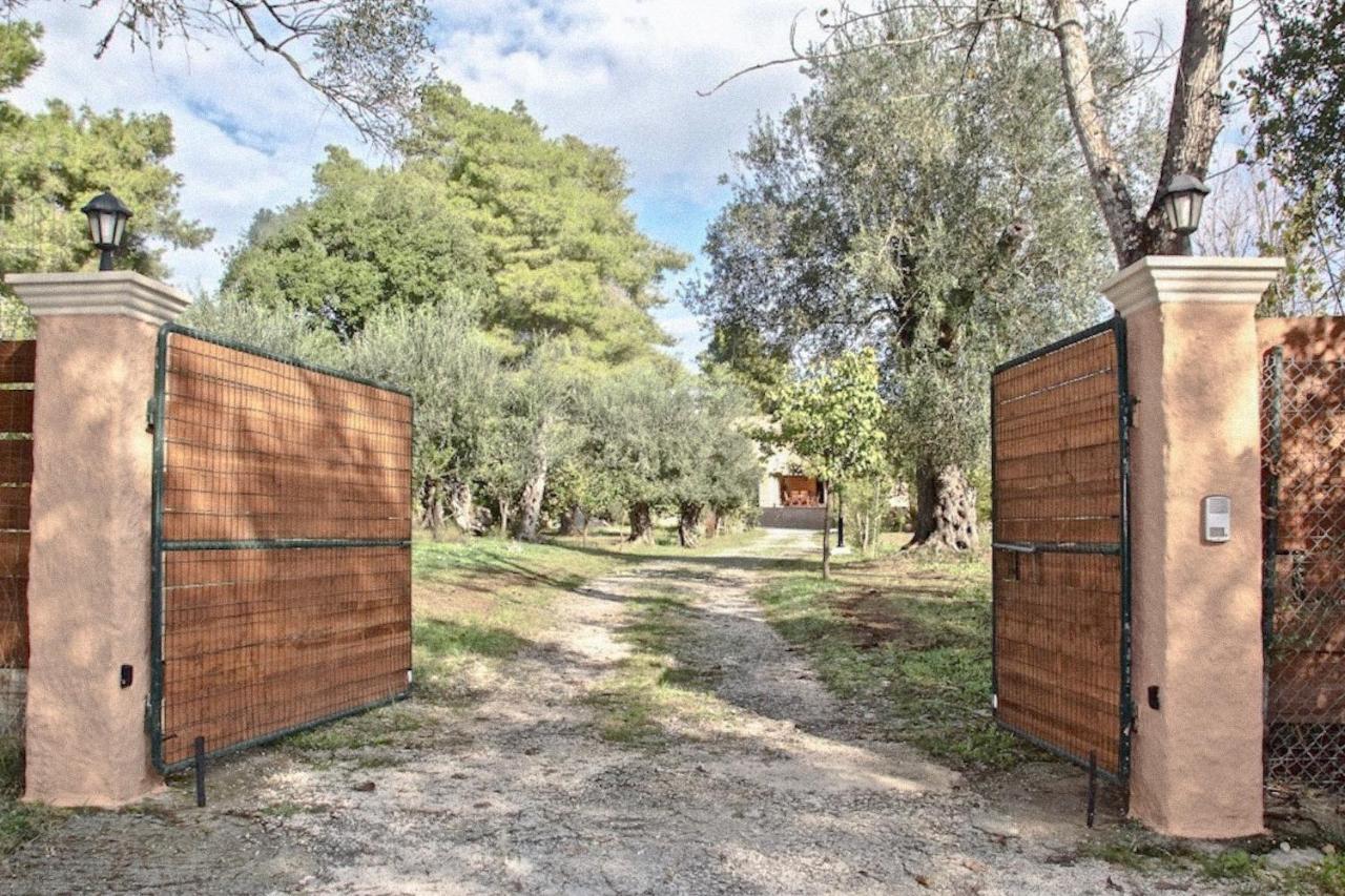 Ktima Loumoumba, Private Villa 古维亚 外观 照片